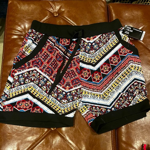 Linda Michael shorts - Picture 1 of 1